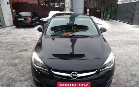 Opel Astra J, 2014 год, 1 150 000 рублей, 4 фотография