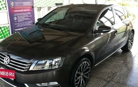 Volkswagen Passat B7, 2012 год, 1 299 999 рублей, 2 фотография