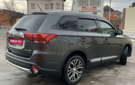 Mitsubishi Outlander III рестайлинг 3, 2015 год, 1 800 000 рублей, 2 фотография