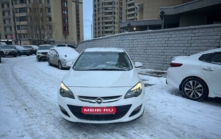 Opel Astra J, 2013 год, 750 000 рублей, 2 фотография