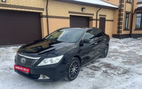 Toyota Camry, 2013 год, 1 700 000 рублей, 2 фотография