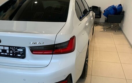 BMW 3 серия, 2019 год, 3 150 000 рублей, 3 фотография