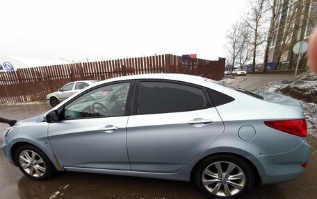 Hyundai Solaris II рестайлинг, 2011 год, 650 000 рублей, 7 фотография