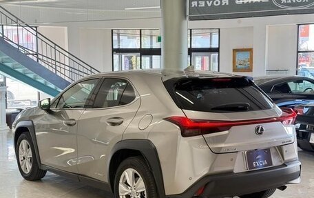 Lexus UX I, 2022 год, 4 200 000 рублей, 3 фотография