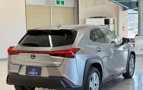 Lexus UX I, 2022 год, 4 200 000 рублей, 5 фотография