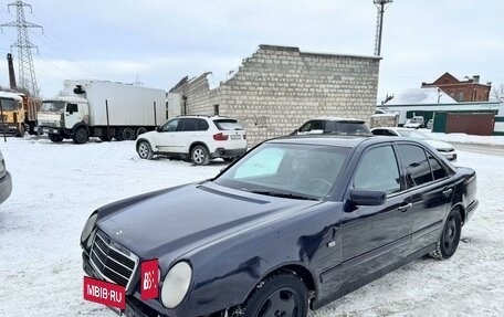 Mercedes-Benz E-Класс, 1996 год, 230 000 рублей, 2 фотография