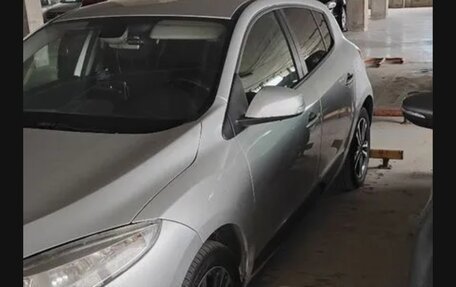 Renault Megane III, 2011 год, 730 000 рублей, 2 фотография