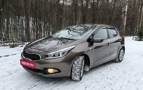 KIA cee'd III, 2013 год, 1 200 000 рублей, 2 фотография