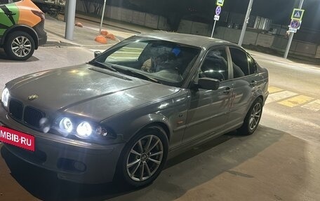 BMW 3 серия, 1998 год, 520 000 рублей, 4 фотография