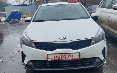 KIA Rio IV, 2020 год, 1 700 000 рублей, 4 фотография