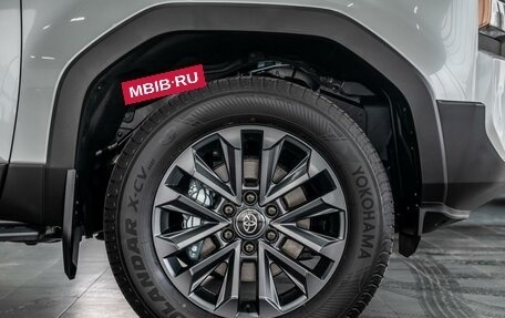 Toyota Land Cruiser Prado 150 рестайлинг 2, 2024 год, 11 700 000 рублей, 16 фотография