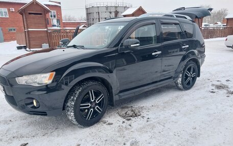 Mitsubishi Outlander III рестайлинг 3, 2010 год, 1 400 000 рублей, 4 фотография