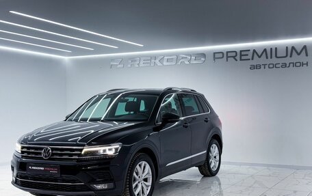 Volkswagen Tiguan II, 2017 год, 2 800 000 рублей, 3 фотография