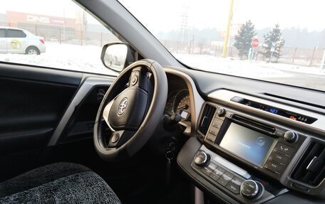 Toyota RAV4, 2014 год, 2 400 000 рублей, 5 фотография