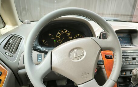 Lexus RX IV рестайлинг, 2000 год, 970 000 рублей, 13 фотография