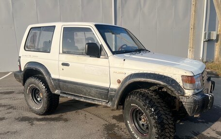 Mitsubishi Pajero III рестайлинг, 1991 год, 735 000 рублей, 13 фотография