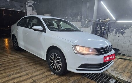 Volkswagen Jetta VI, 2016 год, 1 450 000 рублей, 2 фотография