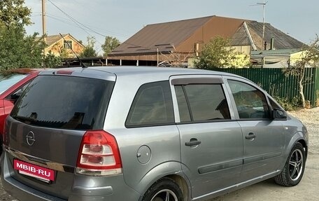 Opel Zafira B, 2009 год, 600 000 рублей, 3 фотография