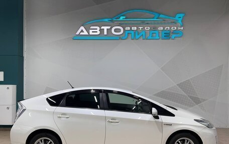 Toyota Prius, 2010 год, 1 049 000 рублей, 4 фотография