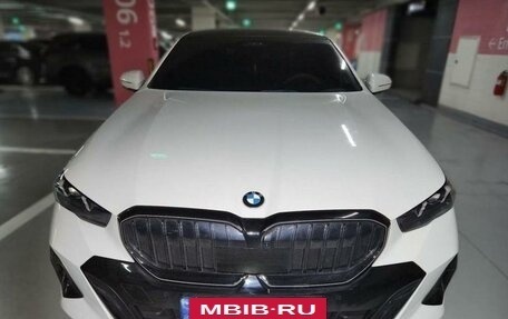 BMW 5 серия, 2023 год, 7 500 000 рублей, 2 фотография