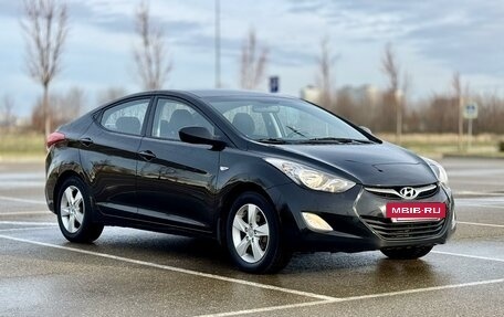 Hyundai Elantra V, 2012 год, 990 000 рублей, 2 фотография