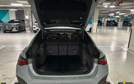 BMW i4, 2022 год, 5 600 000 рублей, 7 фотография