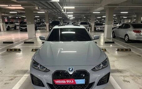 BMW i4, 2022 год, 5 600 000 рублей, 2 фотография