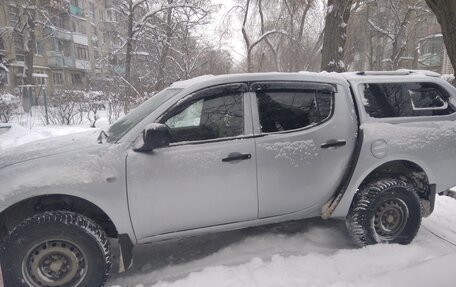 Mitsubishi L200 IV рестайлинг, 2010 год, 850 000 рублей, 4 фотография