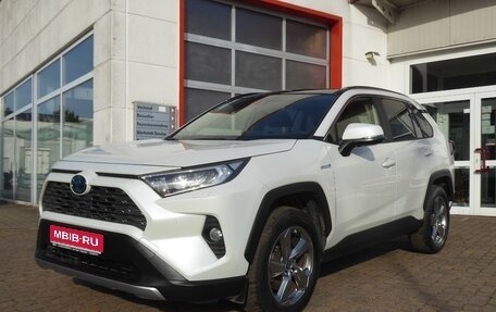 Toyota RAV4, 2020 год, 4 180 000 рублей, 1 фотография