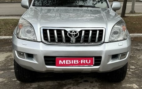 Toyota Land Cruiser Prado 120 рестайлинг, 2008 год, 3 000 000 рублей, 1 фотография