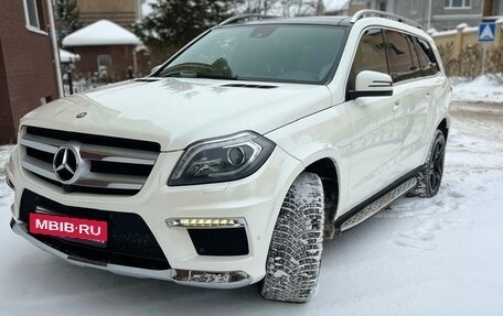 Mercedes-Benz GL-Класс, 2015 год, 3 690 000 рублей, 4 фотография