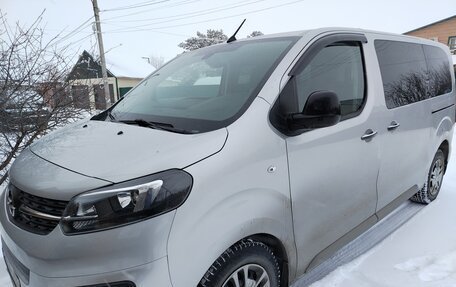 Opel Zafira Life I, 2021 год, 4 600 000 рублей, 3 фотография