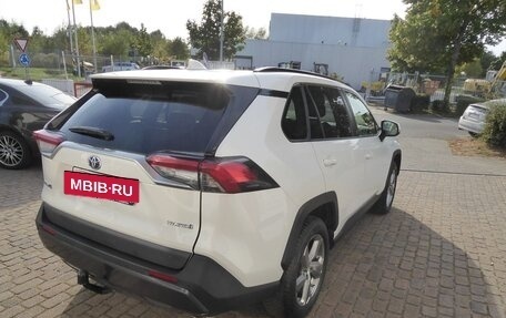 Toyota RAV4, 2020 год, 4 180 000 рублей, 3 фотография