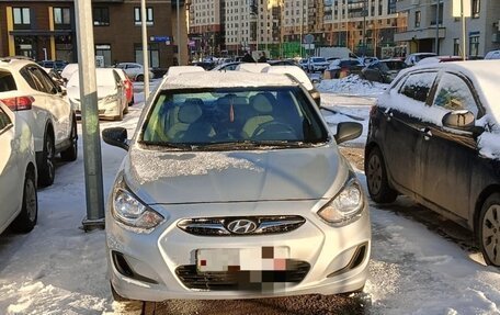 Hyundai Solaris II рестайлинг, 2012 год, 770 000 рублей, 2 фотография