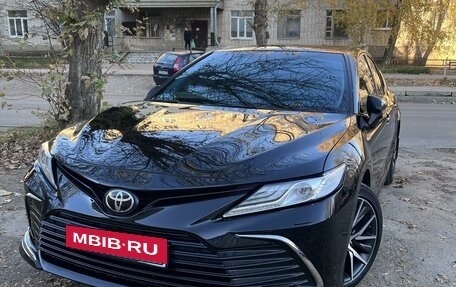 Toyota Camry, 2021 год, 4 250 000 рублей, 2 фотография