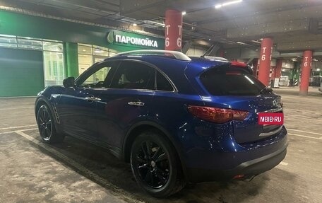 Infiniti QX70, 2017 год, 2 700 000 рублей, 4 фотография