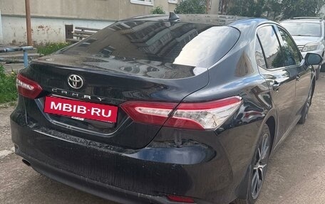 Toyota Camry, 2021 год, 4 250 000 рублей, 9 фотография