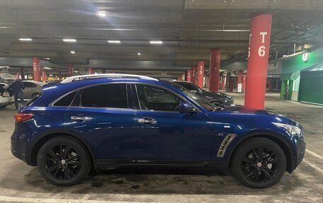 Infiniti QX70, 2017 год, 2 700 000 рублей, 17 фотография