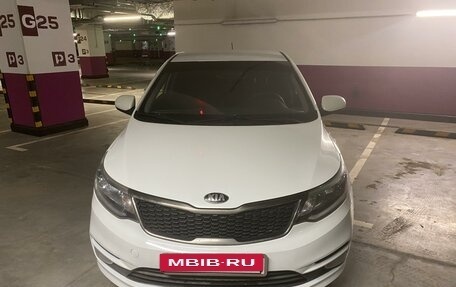 KIA Rio III рестайлинг, 2016 год, 870 000 рублей, 2 фотография