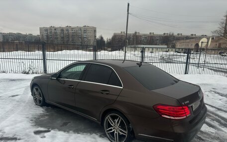 Mercedes-Benz E-Класс, 2013 год, 2 300 000 рублей, 2 фотография