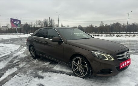 Mercedes-Benz E-Класс, 2013 год, 2 300 000 рублей, 4 фотография