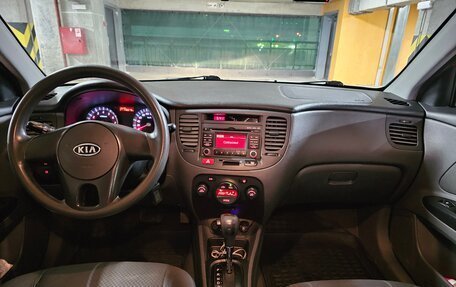 KIA Rio II, 2011 год, 700 000 рублей, 6 фотография