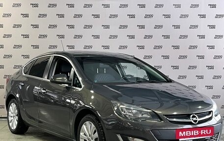 Opel Astra J, 2013 год, 930 000 рублей, 3 фотография