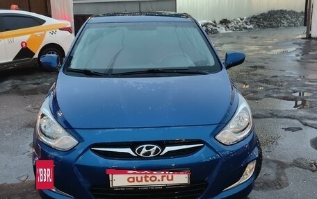 Hyundai Solaris II рестайлинг, 2011 год, 820 000 рублей, 6 фотография