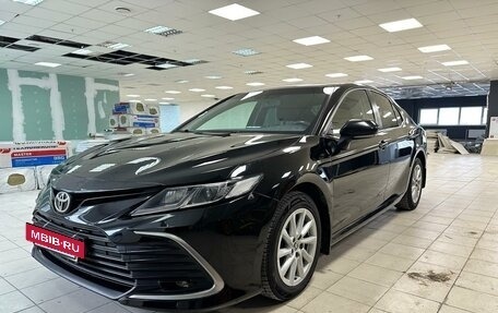 Toyota Camry, 2021 год, 2 100 000 рублей, 5 фотография