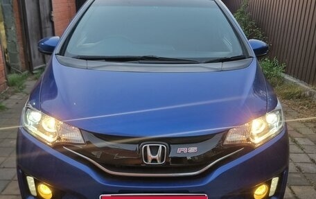 Honda Fit III, 2013 год, 1 350 000 рублей, 1 фотография