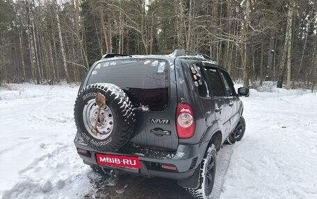 Chevrolet Niva I рестайлинг, 2011 год, 720 000 рублей, 2 фотография