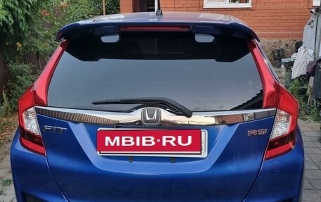 Honda Fit III, 2013 год, 1 350 000 рублей, 2 фотография