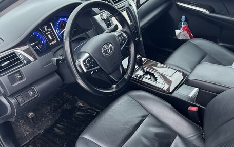 Toyota Camry, 2015 год, 2 350 000 рублей, 10 фотография