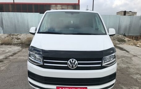 Volkswagen Caravelle T6 рестайлинг, 2015 год, 3 800 000 рублей, 6 фотография